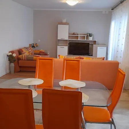Apartment Dragica